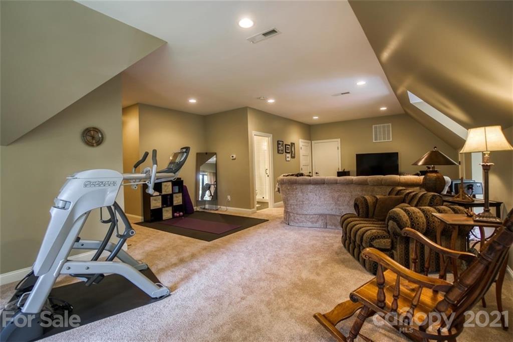 9658 Van Wyck Road Lancaster, SC 29720 - Photo 32 of 44 a view of a room with gym equipment