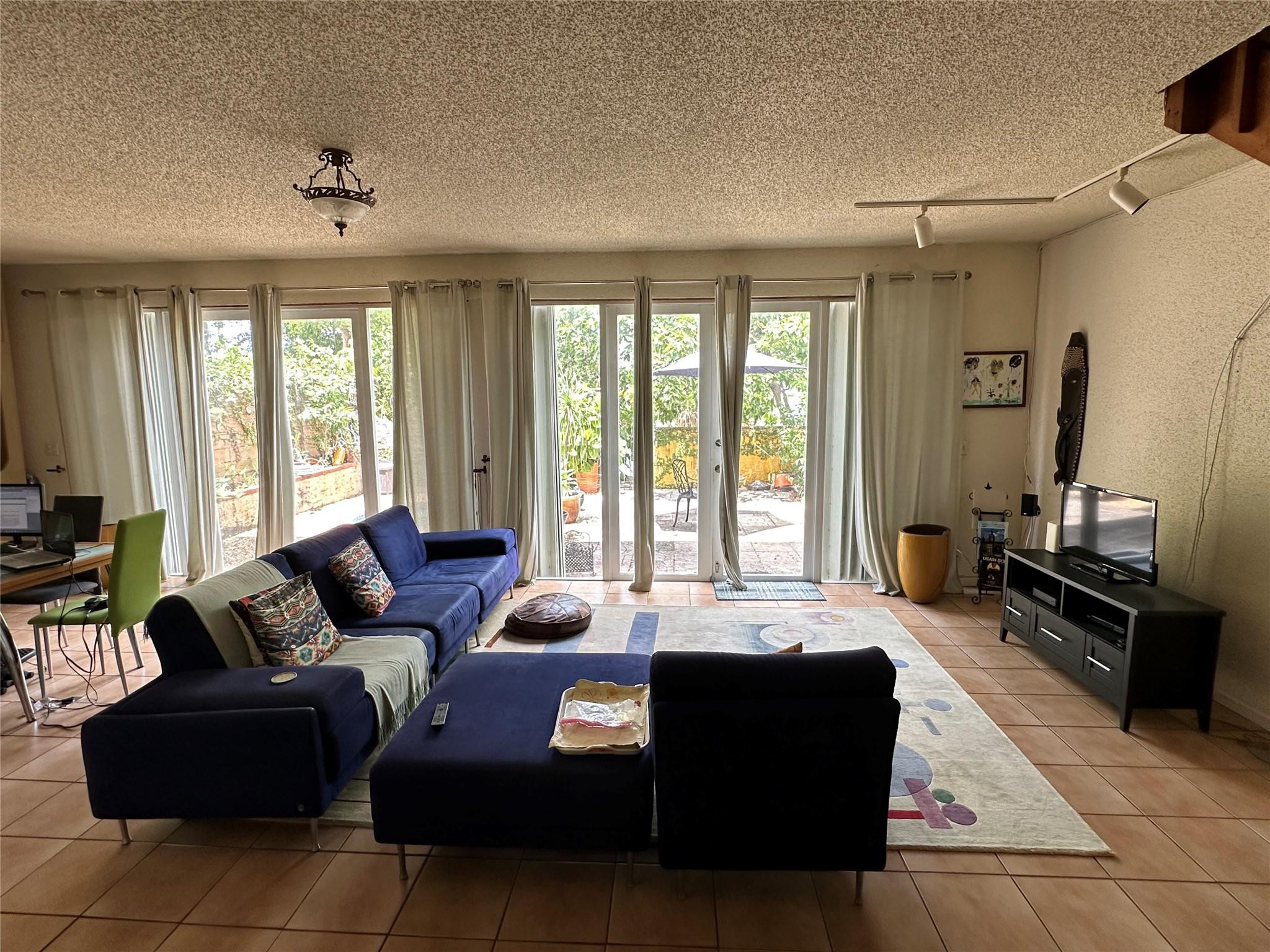 5713 Lime Hill Road Lauderhill, FL 33319 - Photo 10 of 27 Photo 10