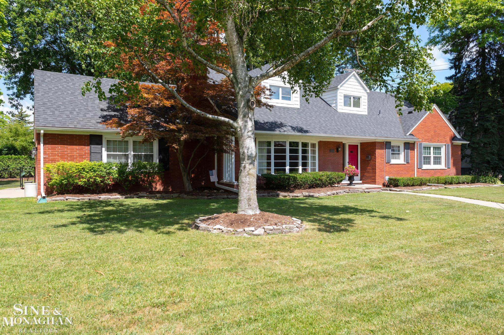505 Thorntree Road Grosse Pointe, MI 48236 - Photo 37 of 42 50088821-36.JPG