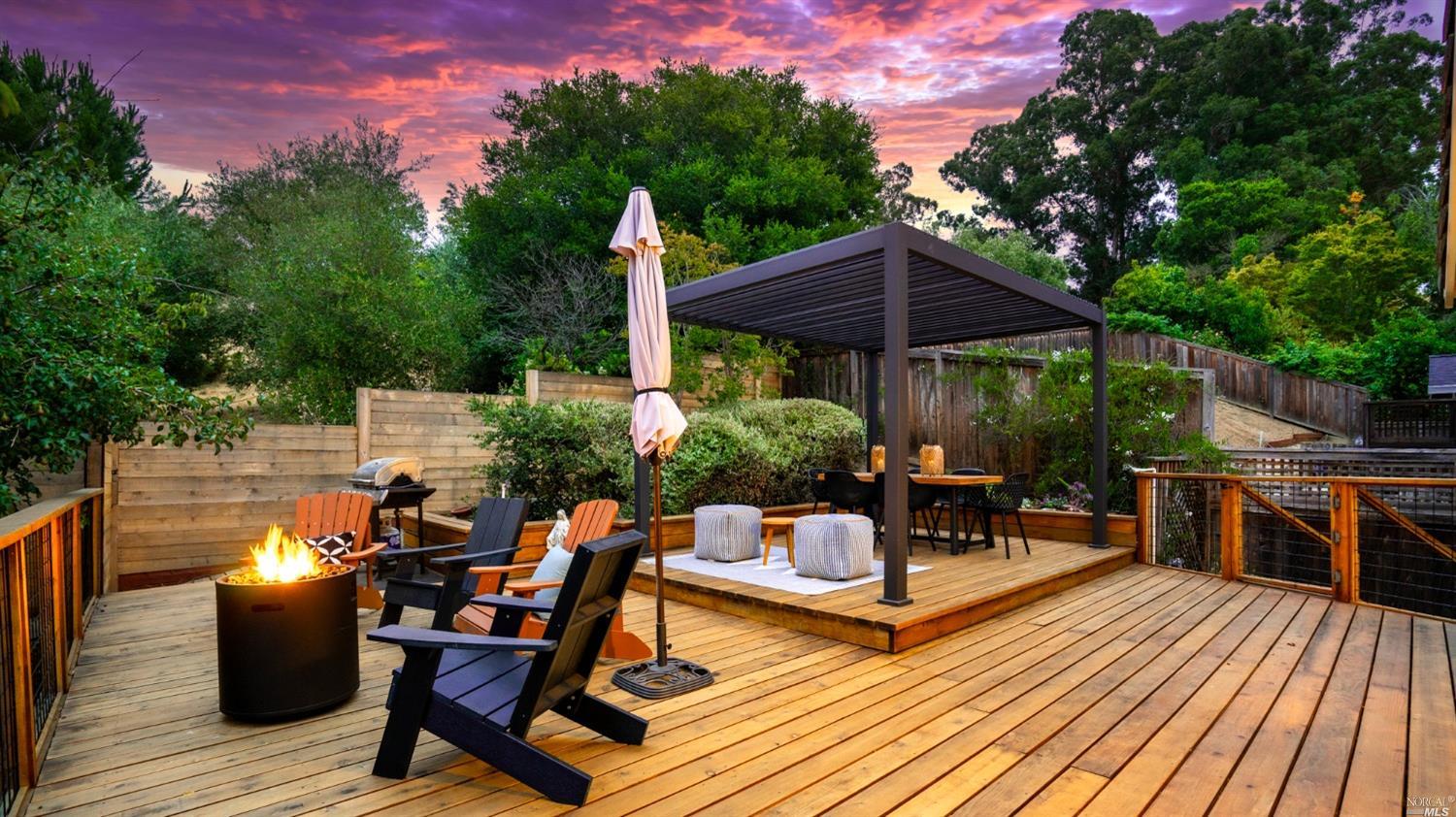 1 Canyon Court, Petaluma, CA 94952 Compass