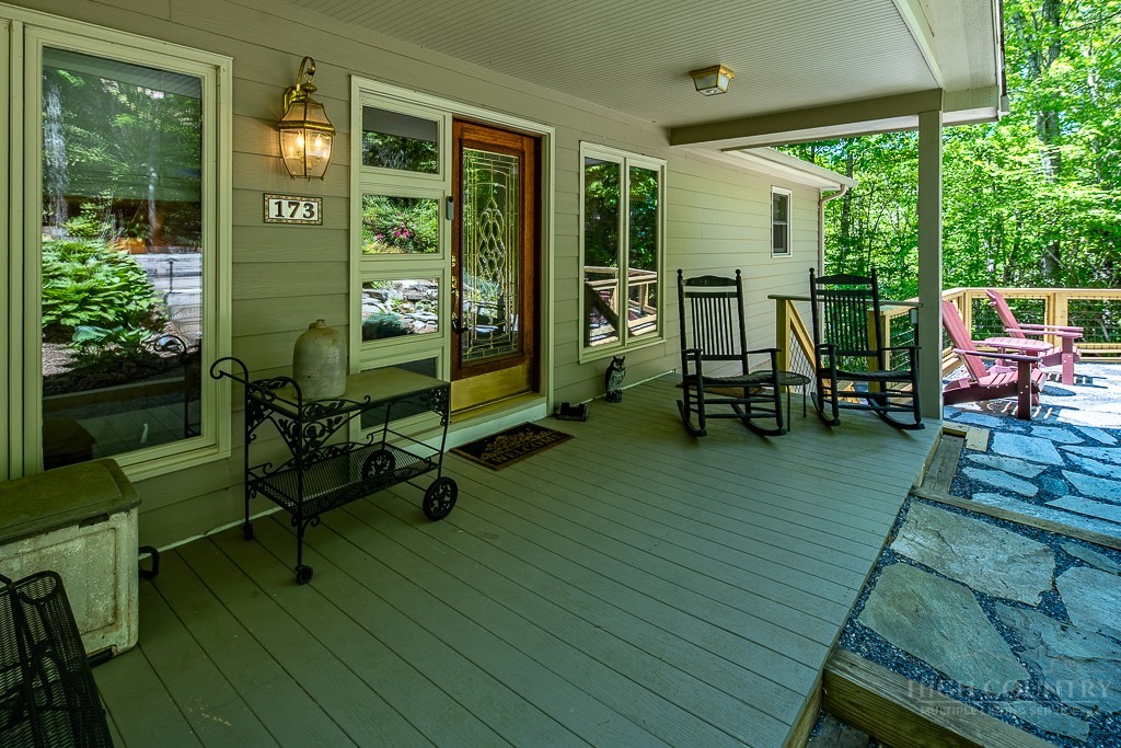 173 Laurel Brook Road Newland, NC 28657 - Photo 4 of 49