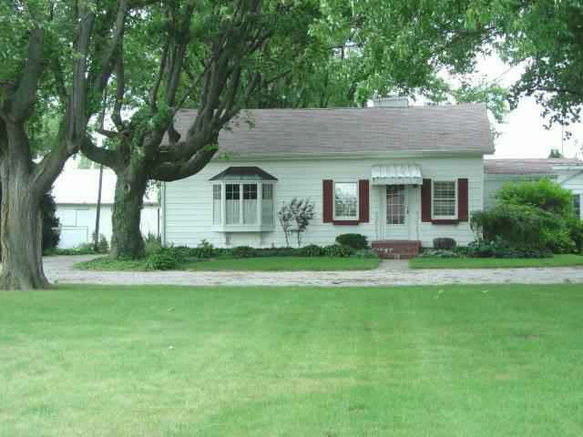 3254 West St Road Silver Lake, IN 46982 - Photo 1 of 8 Gallery Image 1