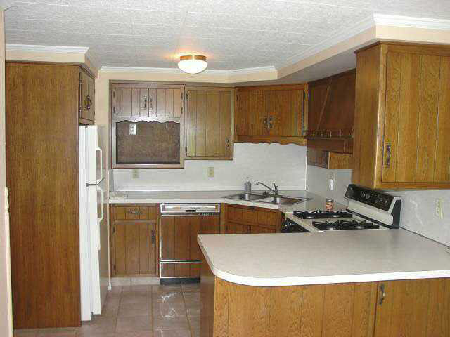 3254 West St Road Silver Lake, IN 46982 - Photo 5 of 8 Gallery Image 5