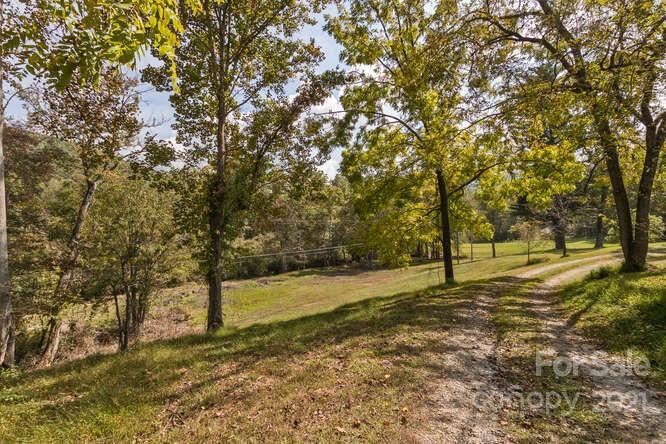 44 Baker Road Arden, NC 28704 - Photo 16 of 43 Gallery Image 16