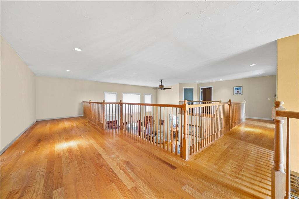 292 Myoma Road Mars, PA 16046 - Photo 17 of 50 a view of a hallway