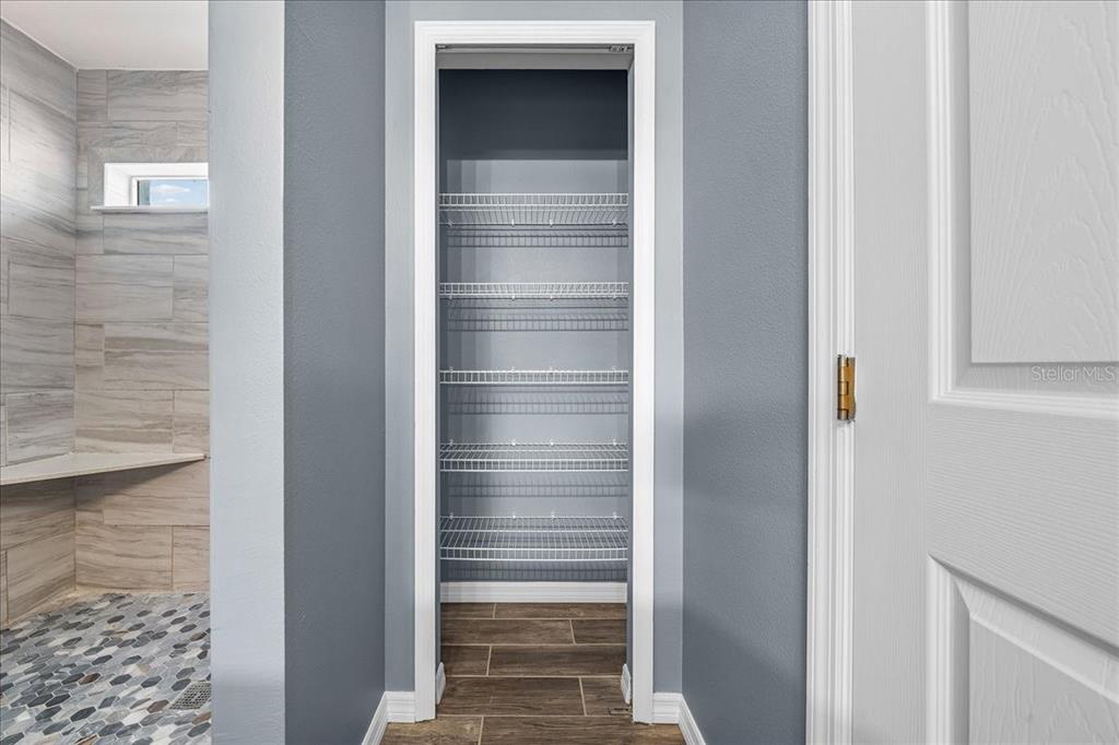 155 Juniper Way Ocala, FL 34480 - Photo 23 of 67 a view of closet