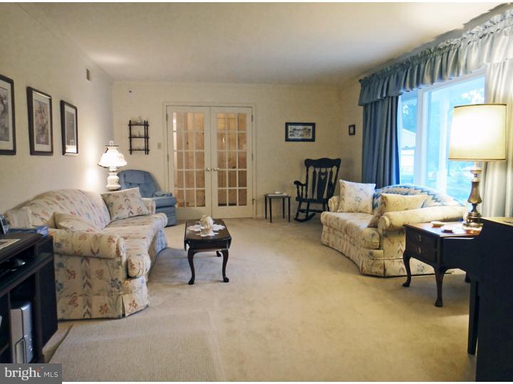 438 Ramsey Road Yardley, PA 19067 - Photo 3 of 24 Gallery Image 3