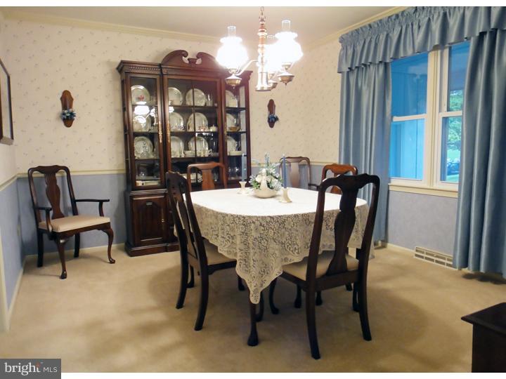438 Ramsey Road Yardley, PA 19067 - Photo 4 of 24 Gallery Image 4