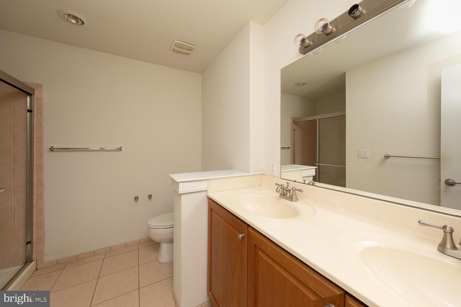 1630 Welsh Road, Unit 32D Philadelphia, PA 19115 - Photo 15 of 19