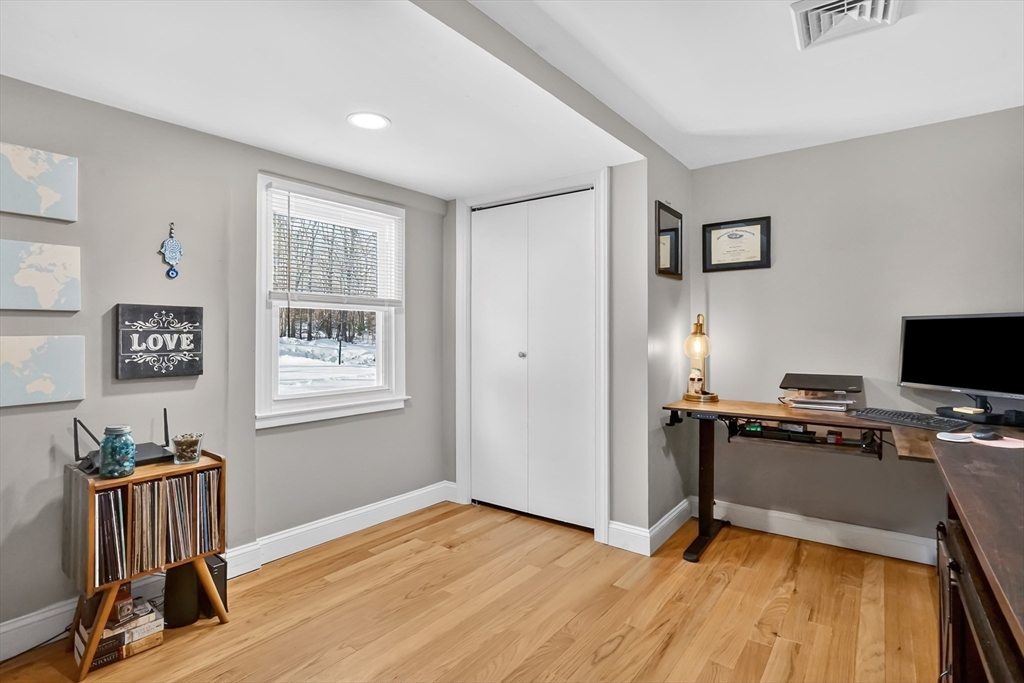 261 Chapin Road Hampden, MA 01036 - Photo 23 of 36