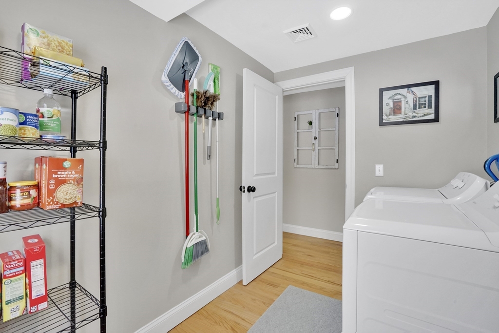 261 Chapin Road Hampden, MA 01036 - Photo 28 of 36