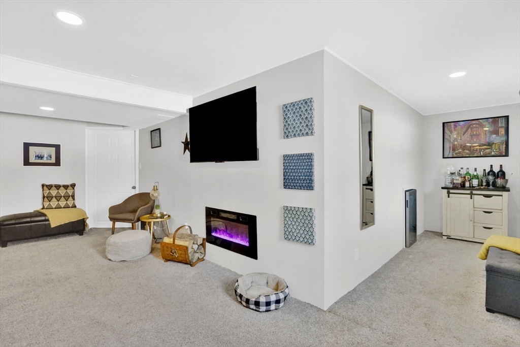 261 Chapin Road Hampden, MA 01036 - Photo 31 of 36