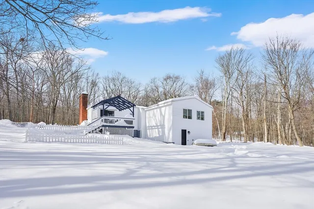 $430,000 | 261 Chapin Road, Hampden, MA 01036
