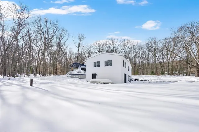 $430,000 | 261 Chapin Road, Hampden, MA 01036