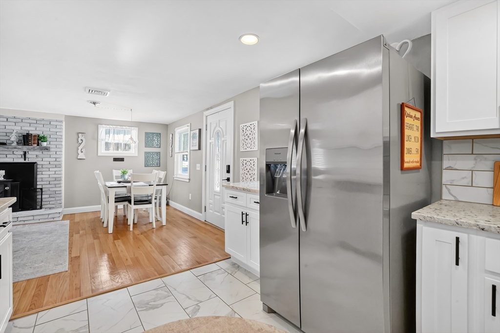 261 Chapin Road Hampden, MA 01036 - Photo 9 of 36