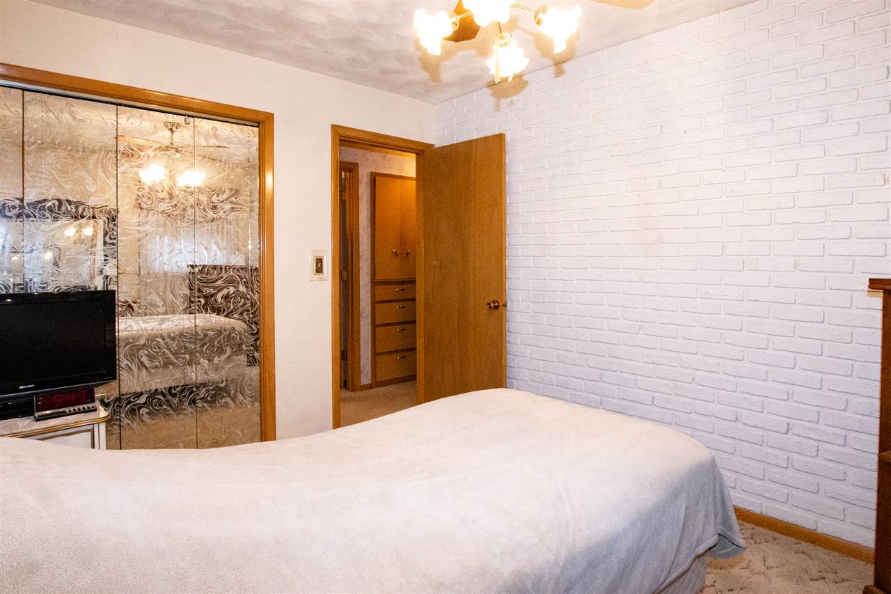 148 Red Wing Road Southwest Cedar Rapids, IA 52404 - Photo 17 of 34 Gallery Image 17