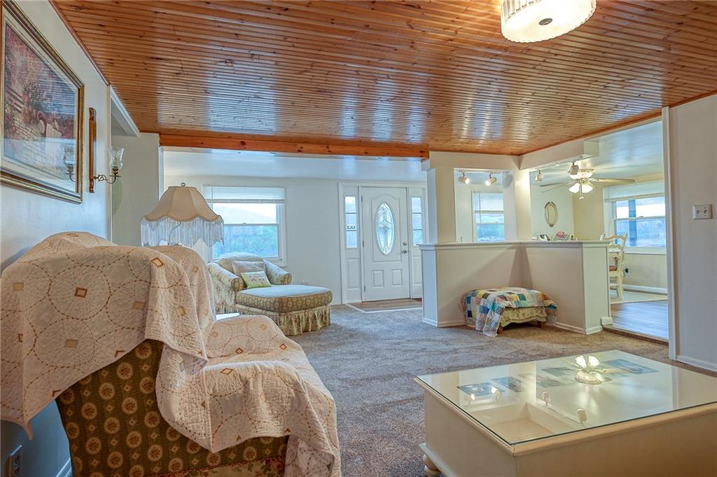 18 Reed Street McDonald, PA 15057 - Photo 7 of 24 Gallery Image 7