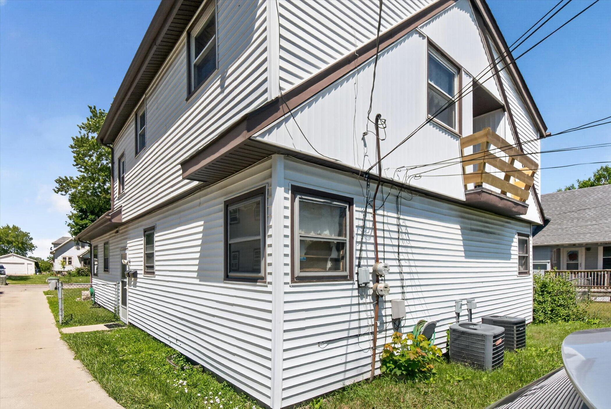 5936 North 84th Street Milwaukee, WI 53225 - Photo 16 of 18 rear view