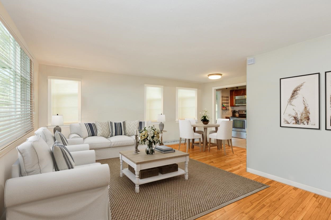 264 Stage Road Hampstead, NH 03841 - Photo 7 of 17