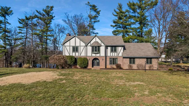 $535,000 | 6401 Echo Hill Drive, Evansville, IN 47720