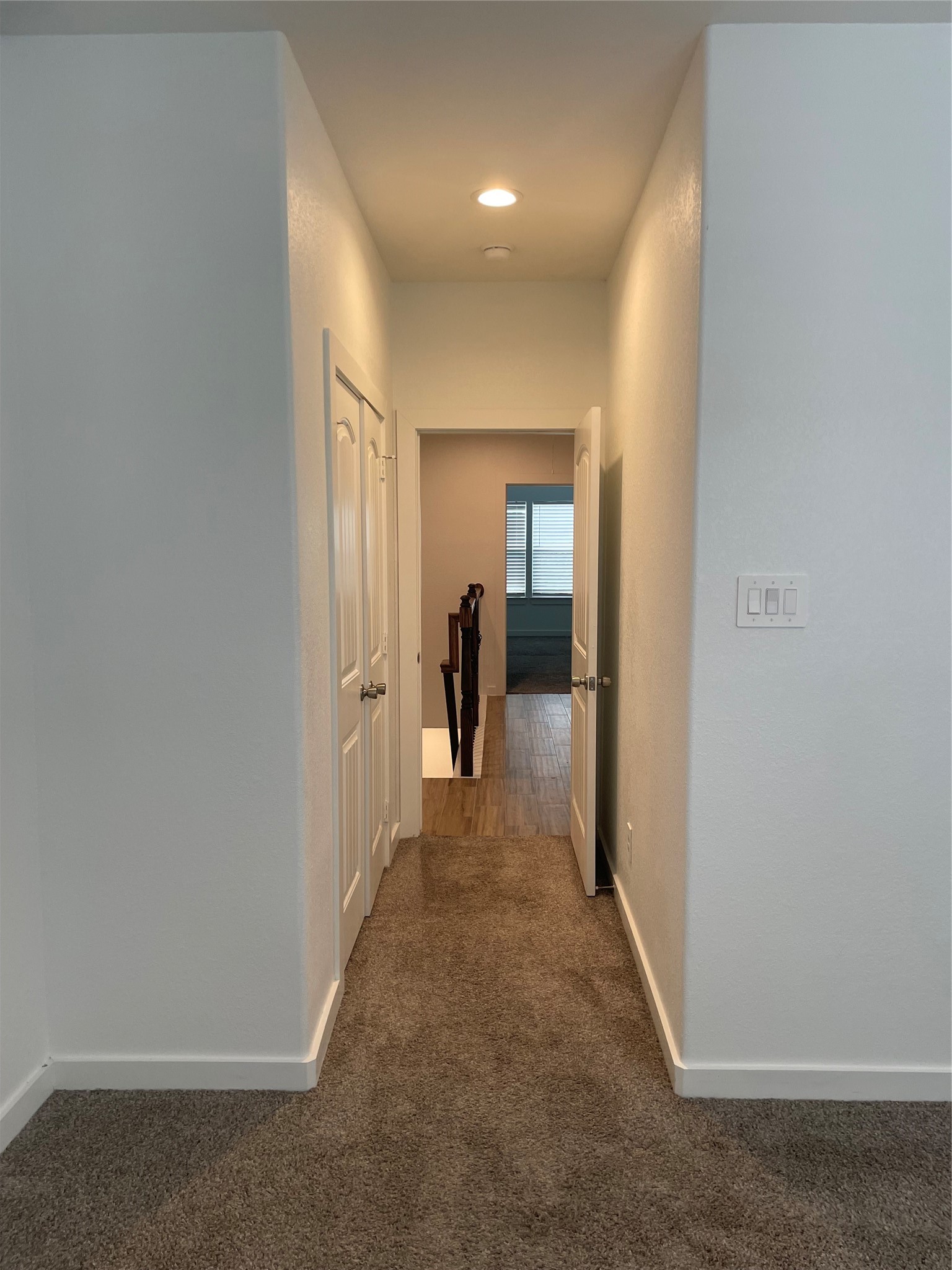 5314 Longmeadow Street, Unit B Houston, TX 77033 - Photo 16 of 32 Bedroom #3 view into hallway