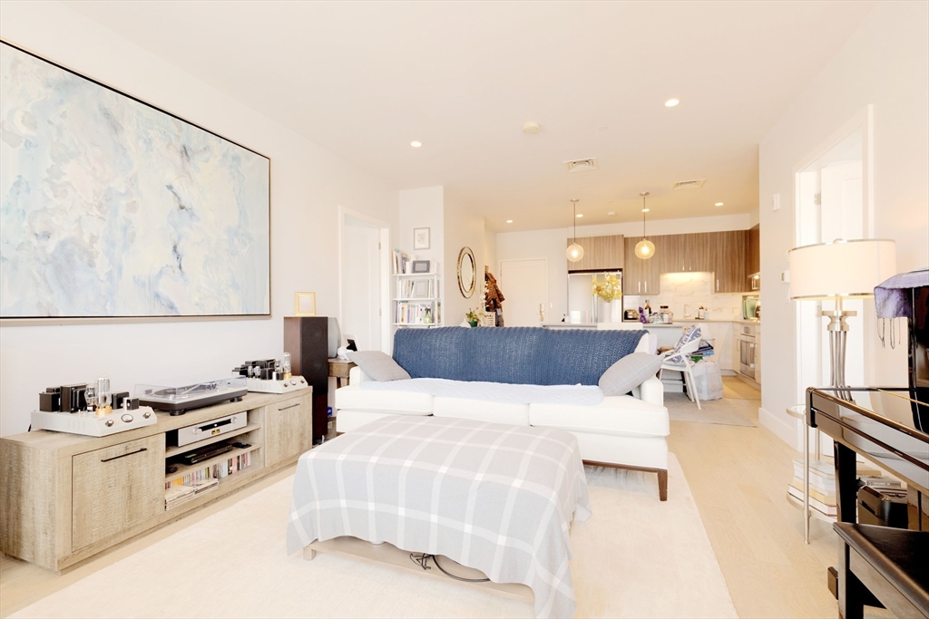 44-50 Symphony Road, Unit 501 Boston, MA 02115 - Photo 1 of 38