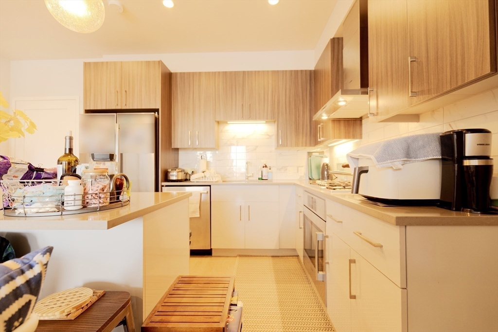 44-50 Symphony Road, Unit 501 Boston, MA 02115 - Photo 11 of 38