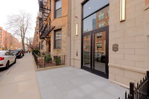 $5,800 | 44-50 Symphony Road, Unit 501, Boston, MA 02115