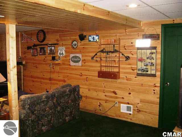 445 North Luce Road Alma, MI 48801 - Photo 11 of 24 1773805-10.JPG