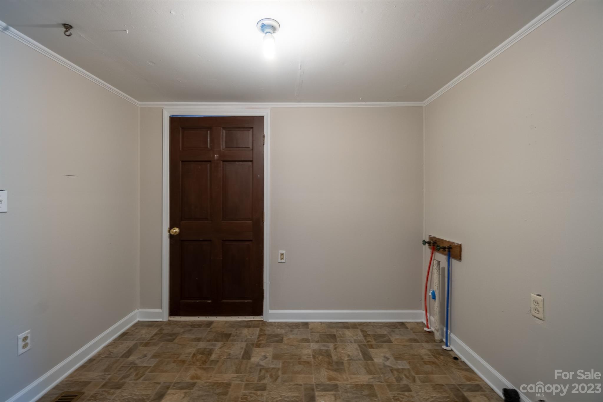 17158 Pond Road Locust, NC 28097 - Photo 24 of 28 an empty room with closet
