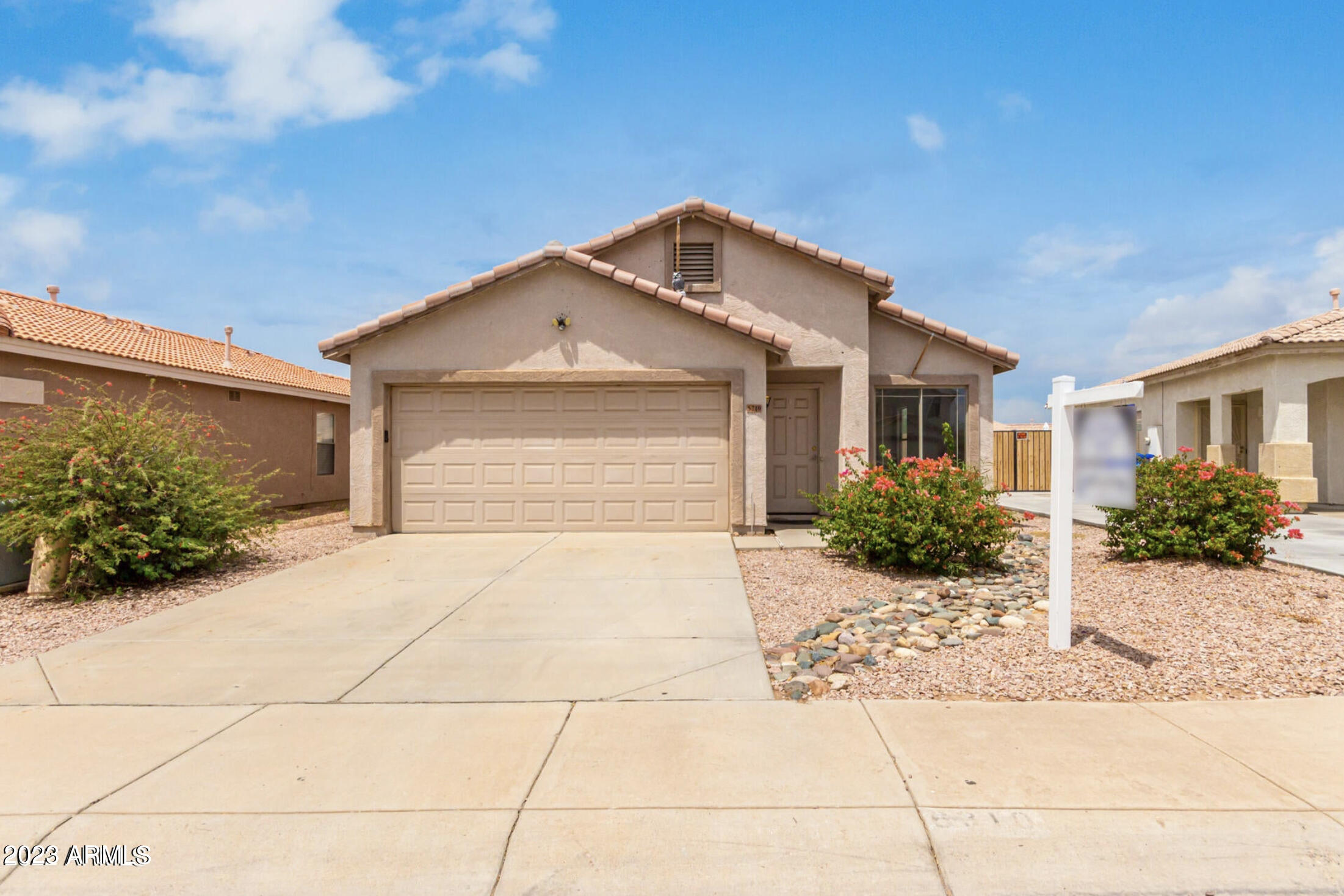 6310 West Riva Road Phoenix, AZ 85043 - Photo 2 of 17 IMG_0191