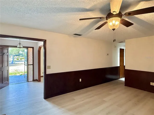 $2,600 | 2503 Woodhaven Court, Orlando, FL 32818