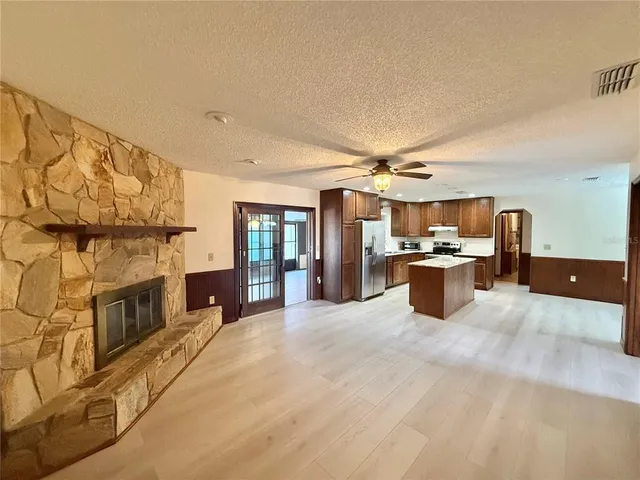 $2,600 | 2503 Woodhaven Court, Orlando, FL 32818