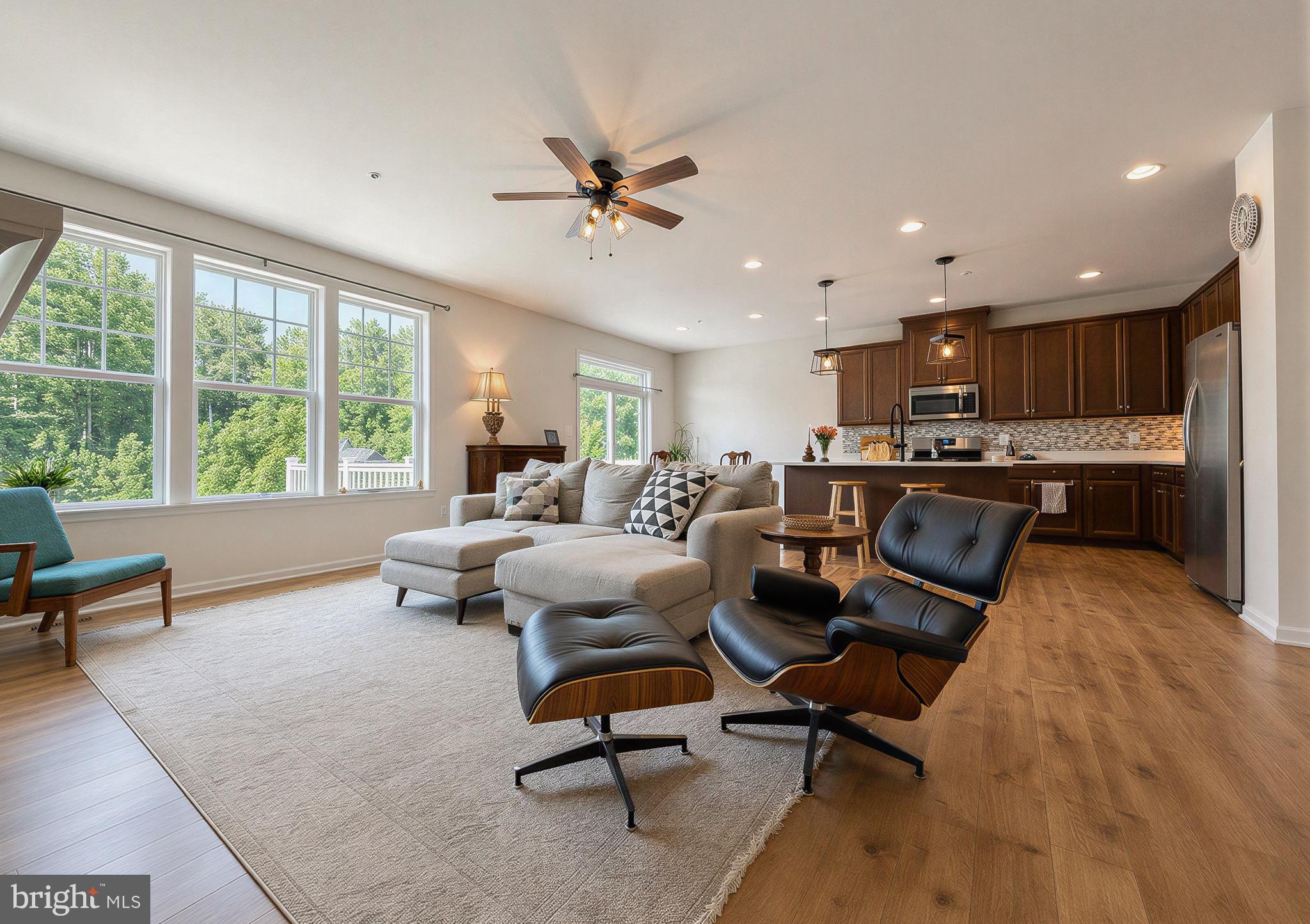 43889 Tallwood Road California, MD 20619 - Photo 21 of 63 Big windows