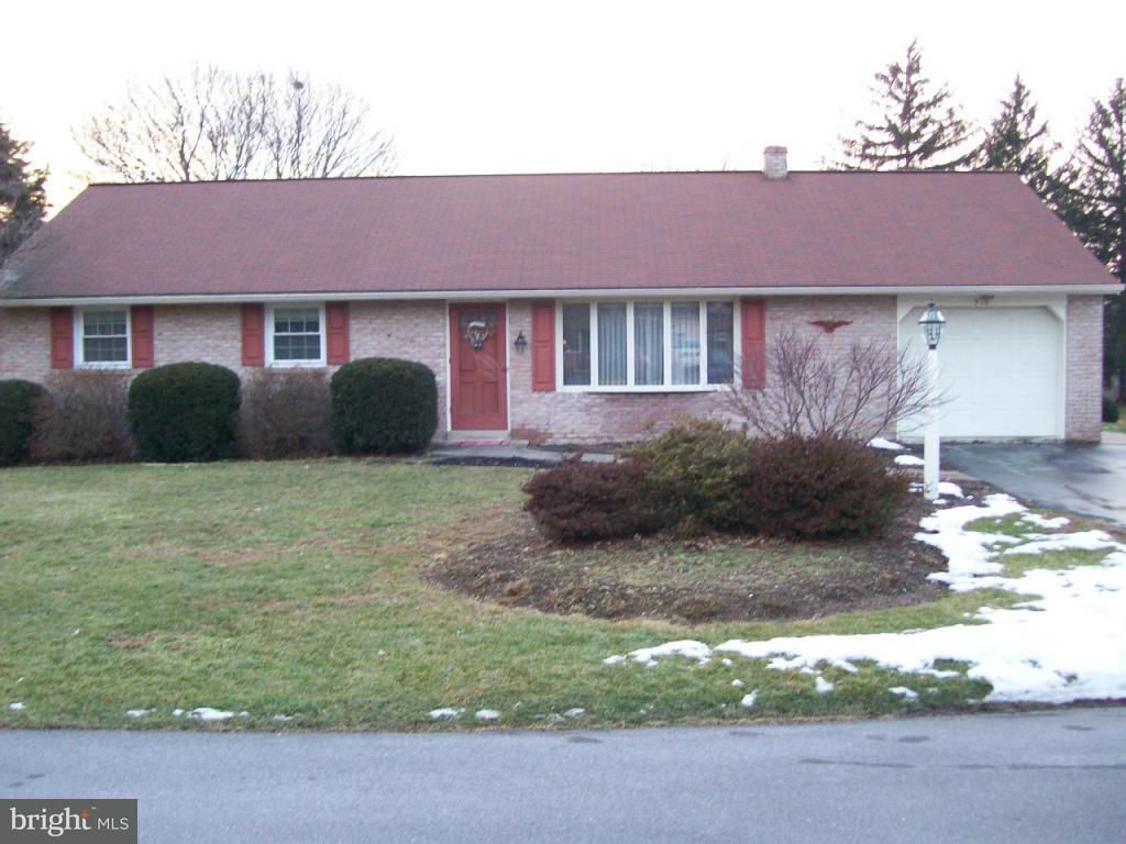 910 May Road Lititz, PA 17543 - Photo 1 of 5