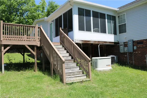 $238,000 | 2615 Solomon Lea Road, Leasburg, NC 27291
