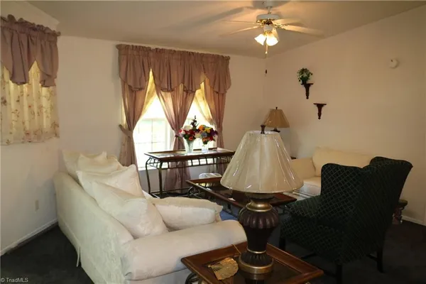 $238,000 | 2615 Solomon Lea Road, Leasburg, NC 27291