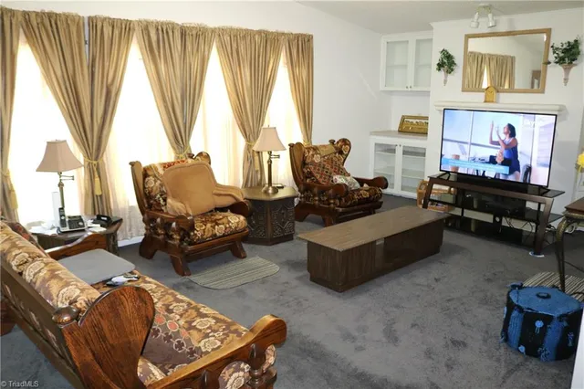 $249,000 | 2615 Solomon Lea Road, Leasburg, NC 27291