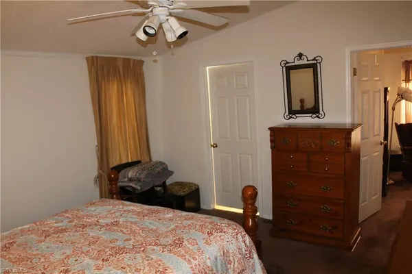 $238,000 | 2615 Solomon Lea Road, Leasburg, NC 27291