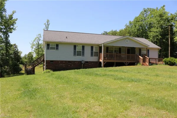 $238,000 | 2615 Solomon Lea Road, Leasburg, NC 27291