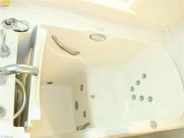 $249,000 | 2615 Solomon Lea Road, Leasburg, NC 27291