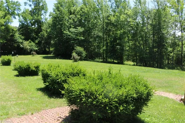 $238,000 | 2615 Solomon Lea Road, Leasburg, NC 27291
