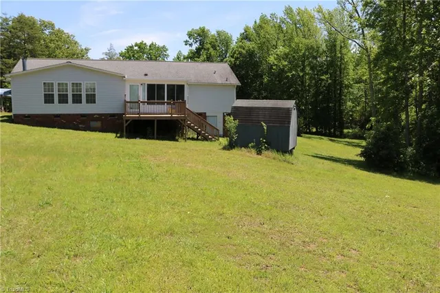$249,000 | 2615 Solomon Lea Road, Leasburg, NC 27291
