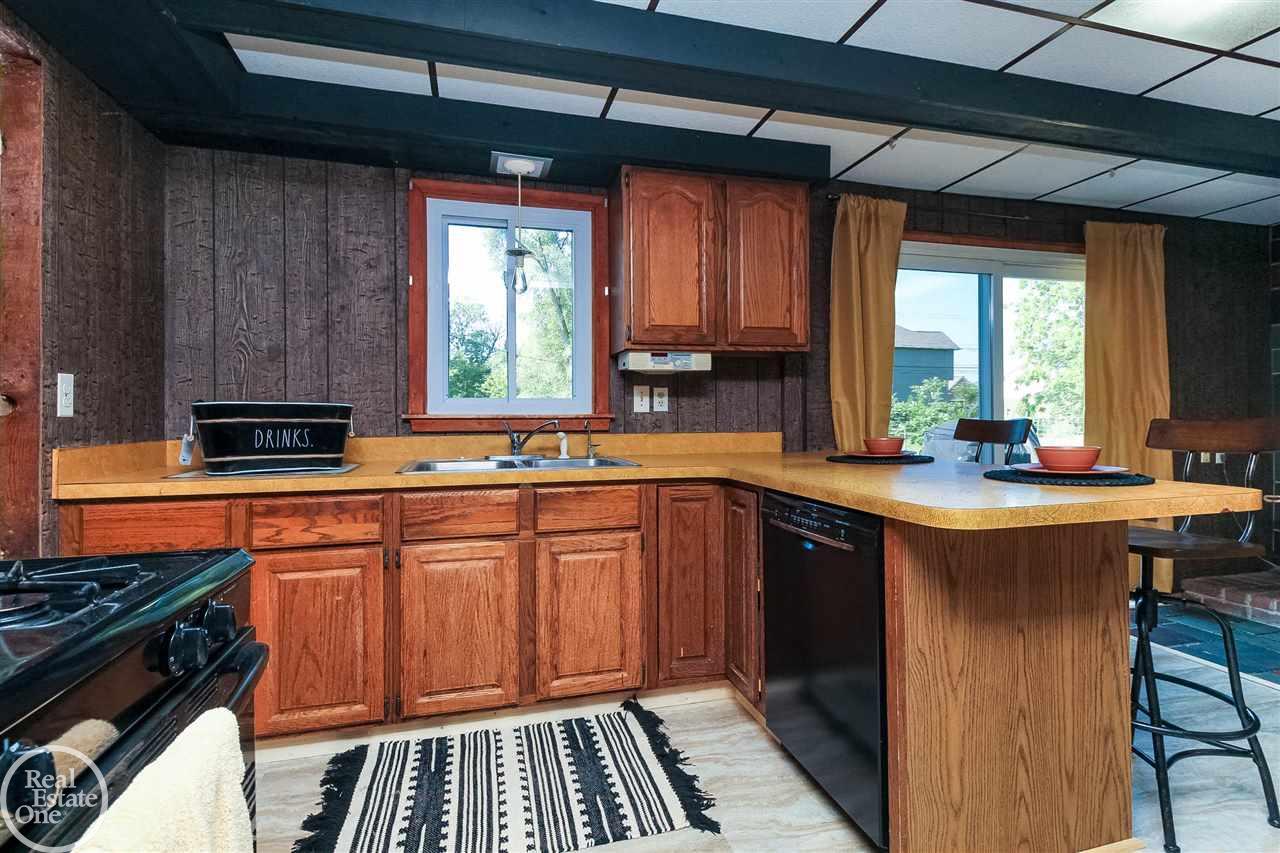 2322 Durham Road Utica, MI 48317 - Photo 15 of 68 50044749-14.JPG