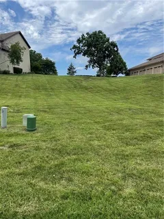 $120,000 | 6532 Claret, Parkville, MO 64152