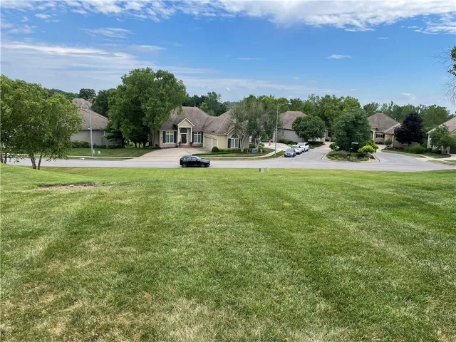 $120,000 | 6532 Claret, Parkville, MO 64152