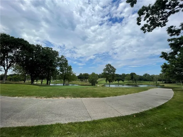 $120,000 | 6532 Claret, Parkville, MO 64152