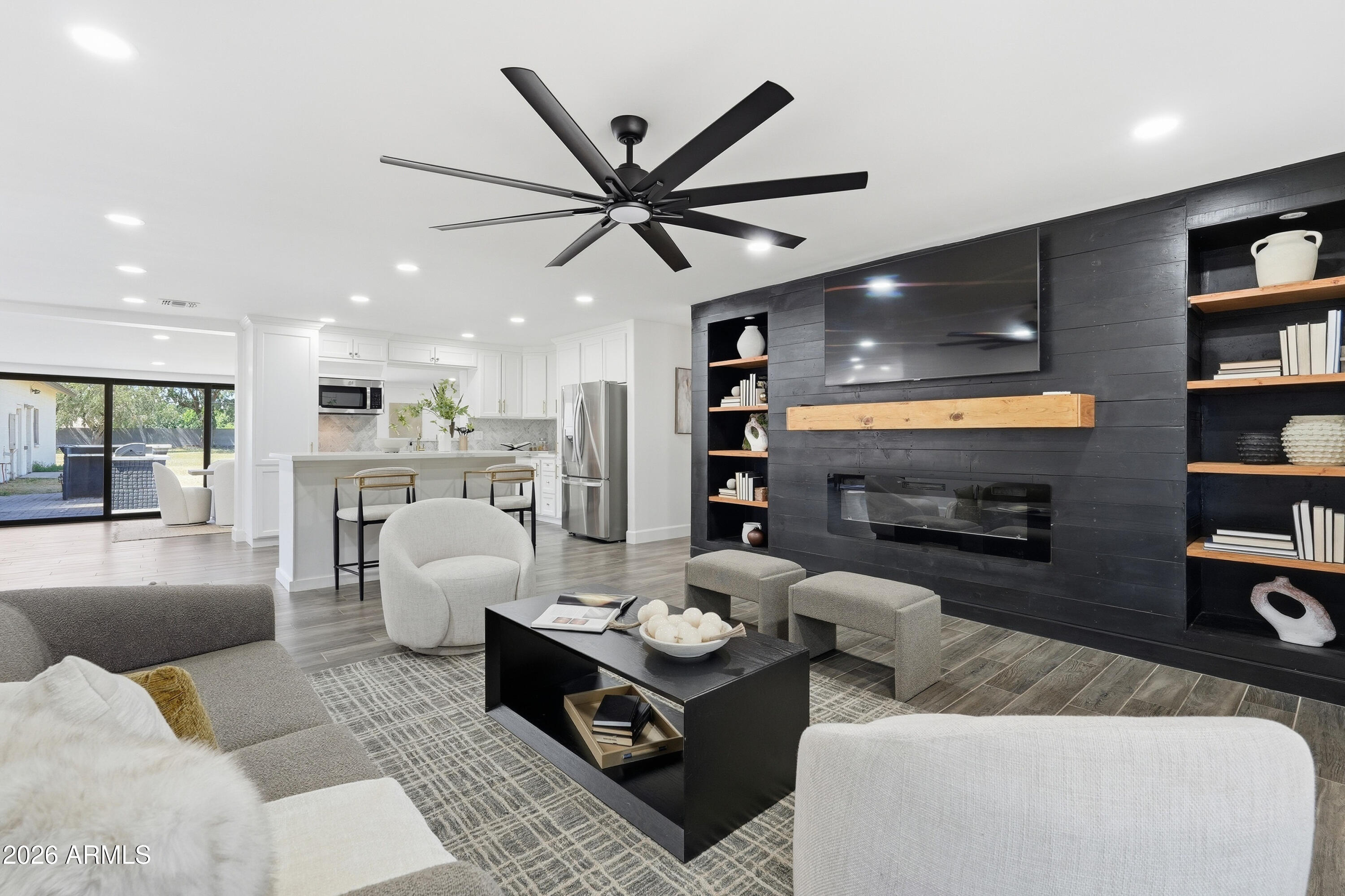 2266 East Willis Road Gilbert, AZ 85297 - Photo 4 of 95