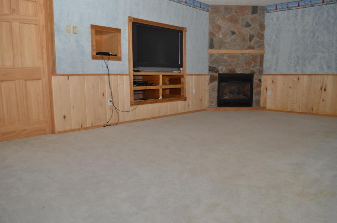 1479 Yoder Road Manistee, MI 49660 - Photo 20 of 54 19