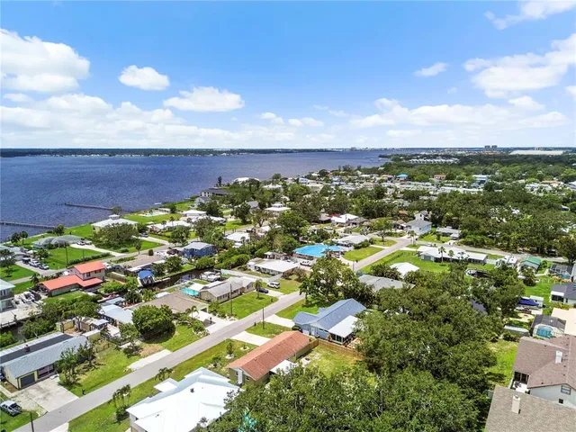 $3,000 | 4612 8th St Court East, Ellenton, FL 34222